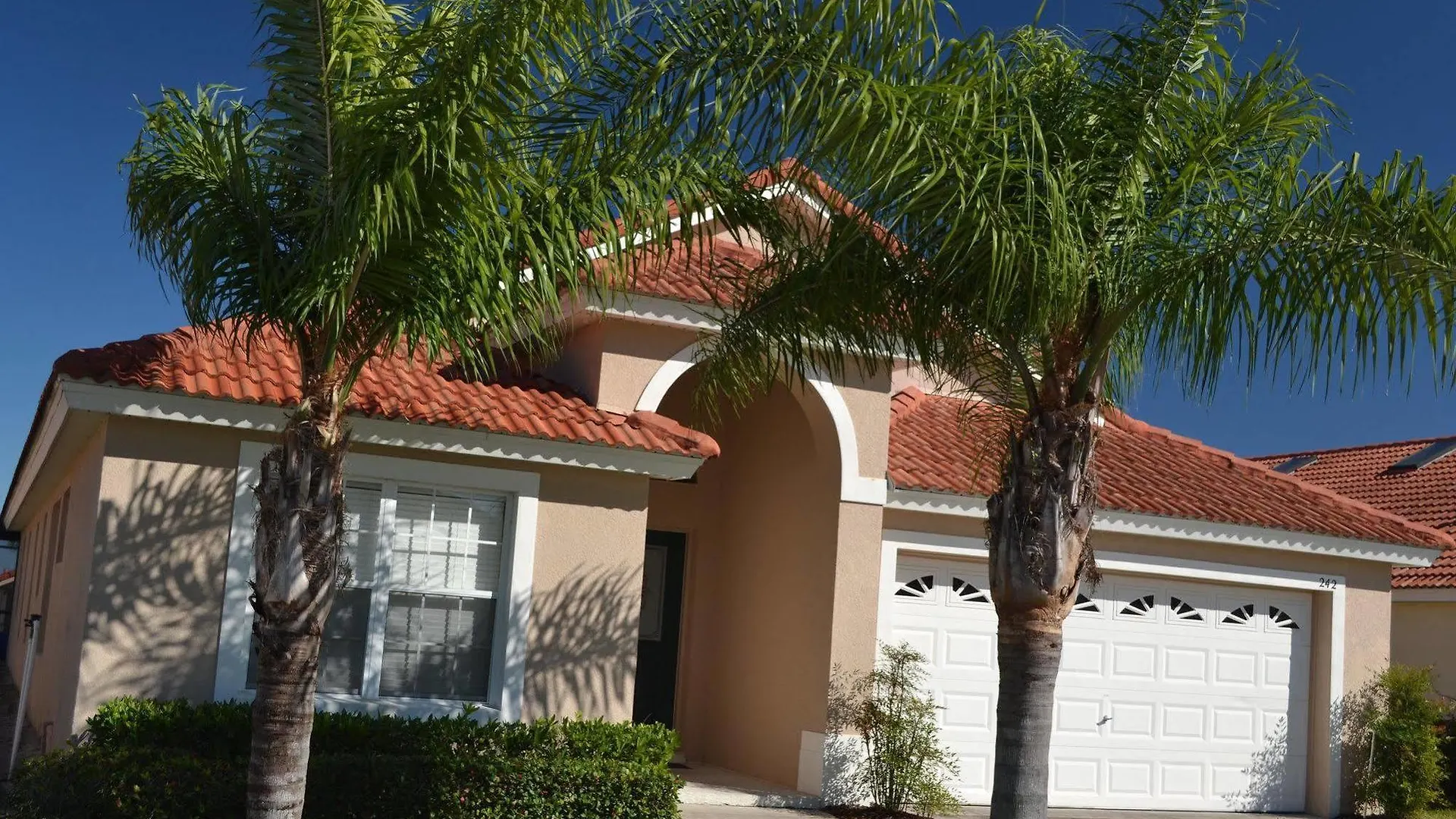 Orlando Vacation Townhomes 360 contacts